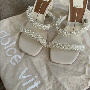 Never worn dolce vita Noel pearl block heels